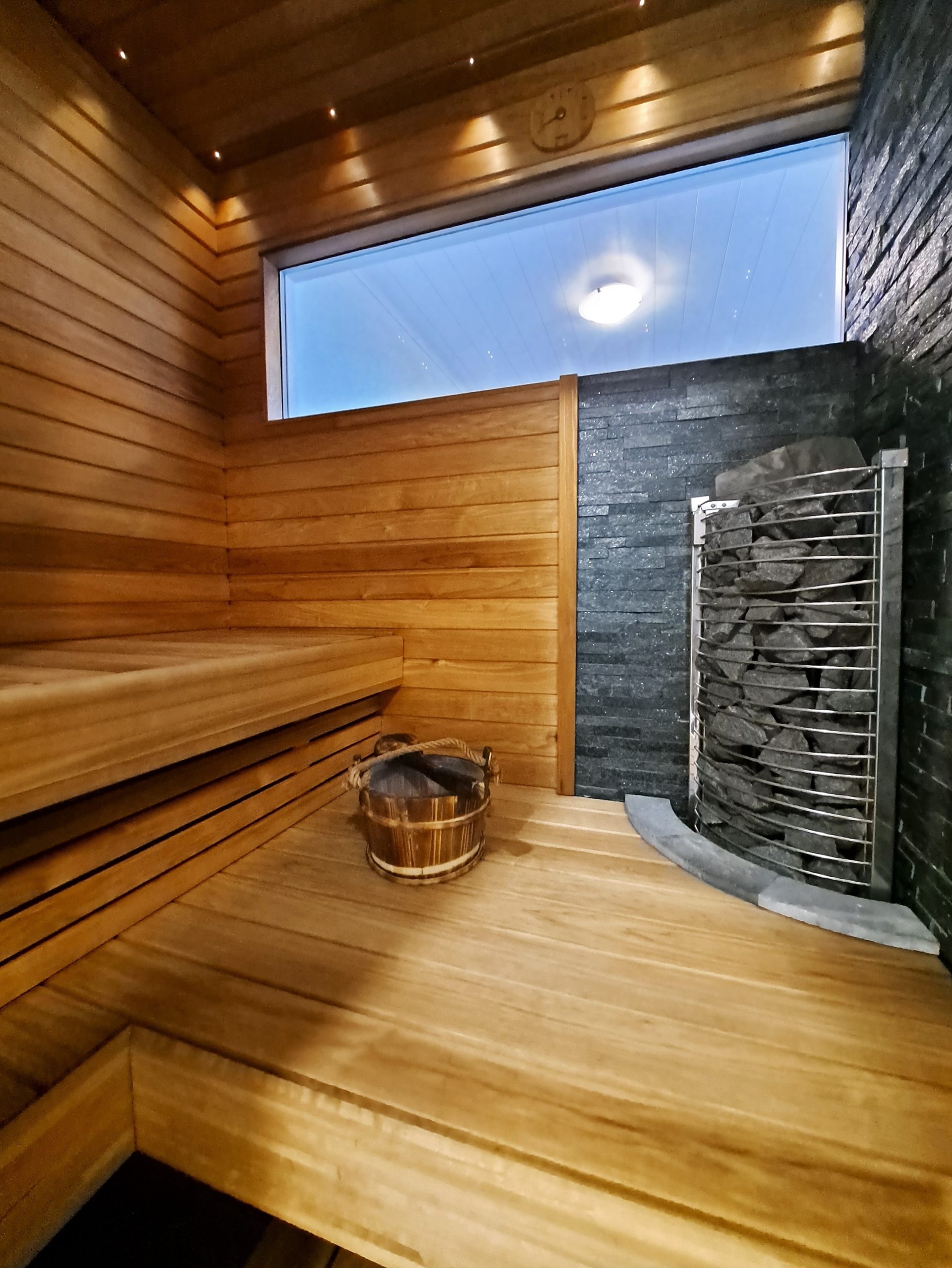 C6-sauna-scaled