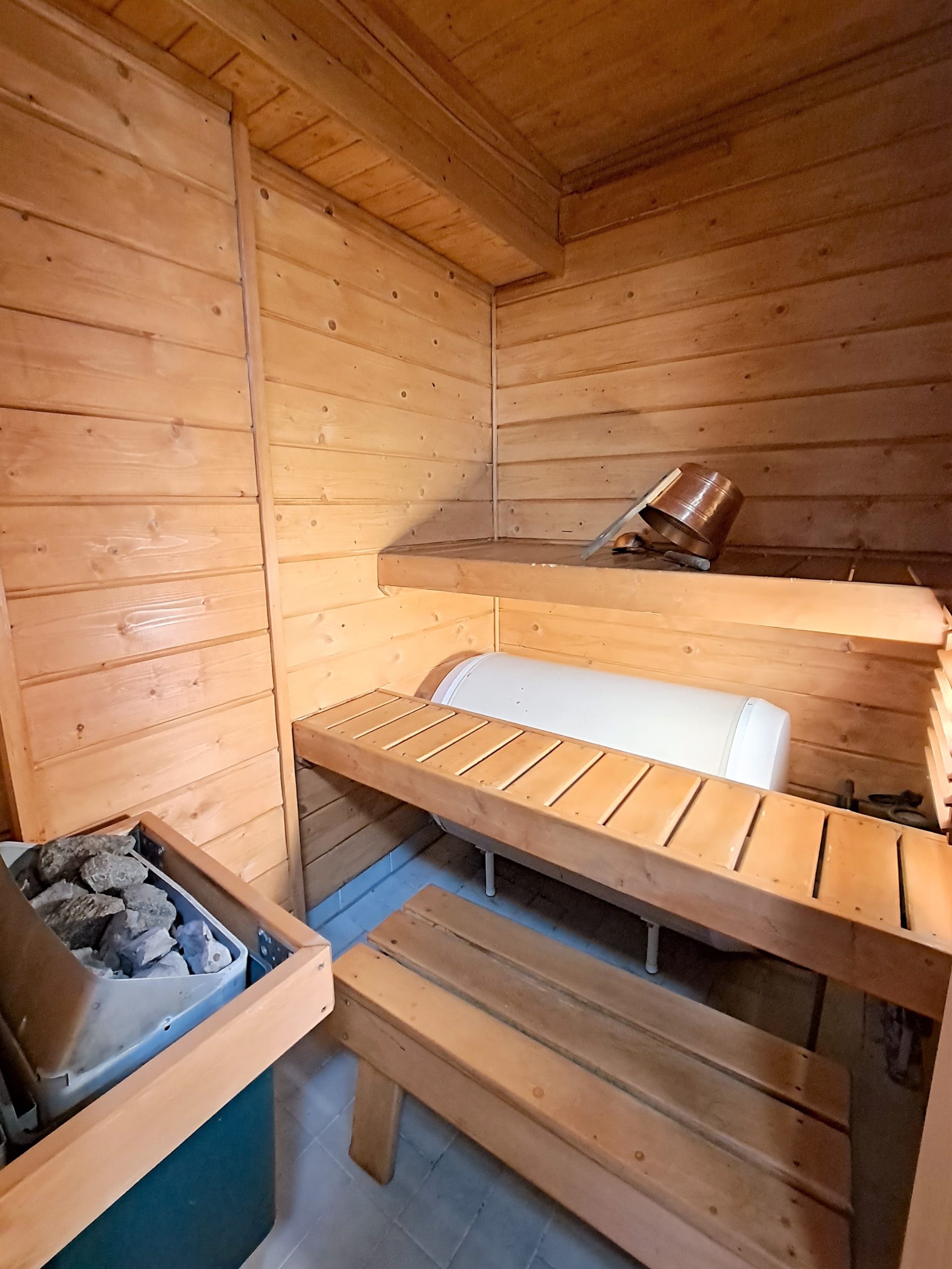 sauna-4-scaled